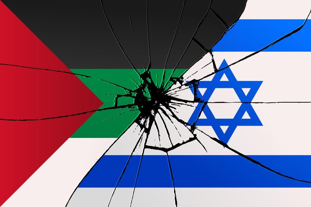 l'unione delle bandiere palestinese e israeliana è dietro un vetro incrinato da un proiettile